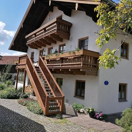 Ferienwohnung Sam Chieming Bagian luar foto